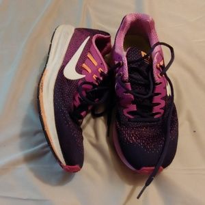 Womens nike zoom structure shoes